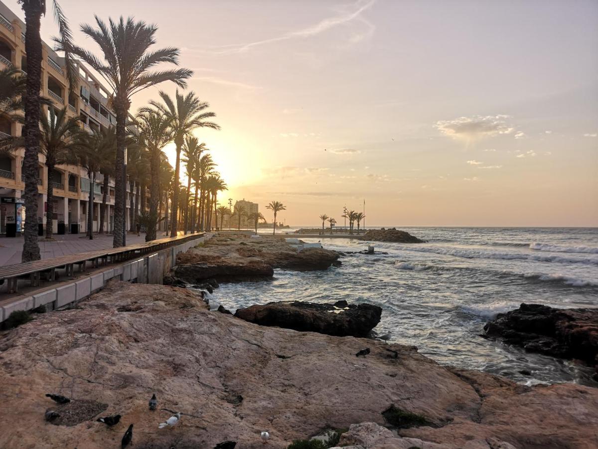 Del Mar 1 Deluxe Apartment Torrevieja Centrum Bagian luar foto